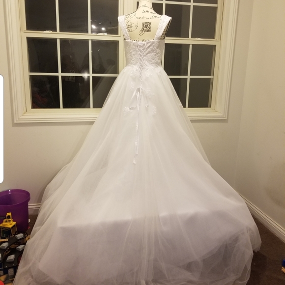 Wedding Gown (New but no tags) - Picture 2 of 4